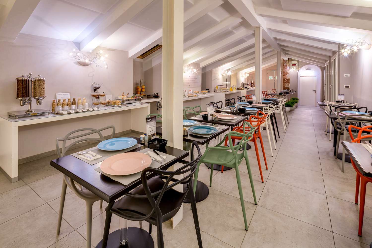 Western Royal Superga Hotel